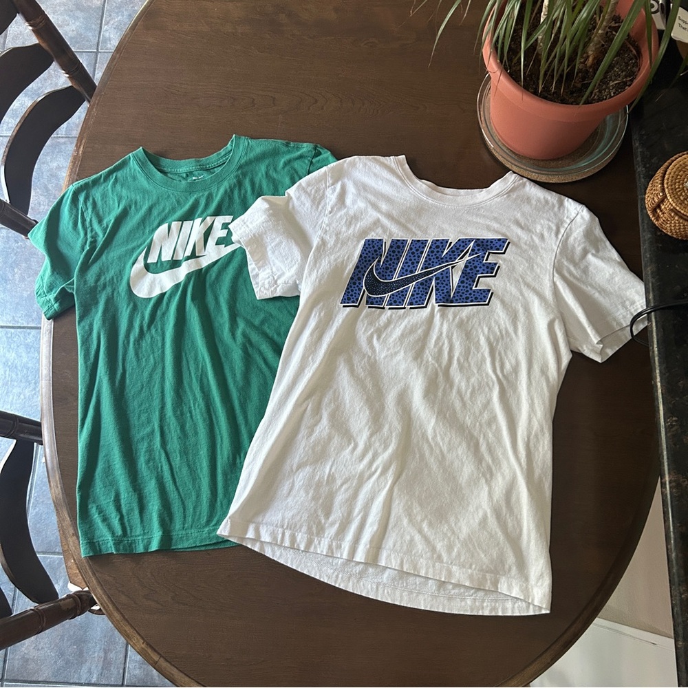 Vintage Nike T-Shirts